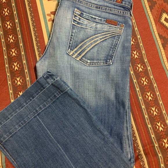 WOMENS 7 FOR ALL MANKIND FLARED CAPRIS SIZE 30 - Picture 7 of 8